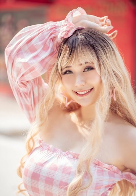 モンスターコックオンリーファンズ セクシー裸 画像