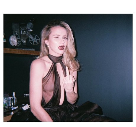 アジアン潮吹き オンリーファンズ セクシー裸 写真