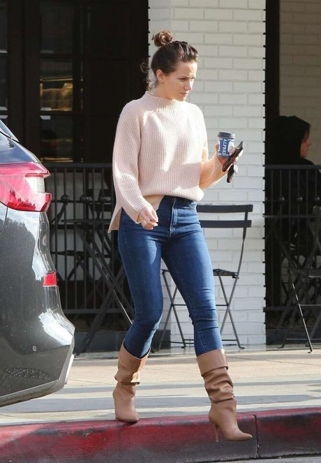 ニューハーフが男とセックスするオンリーファンズ 無料裸 画像