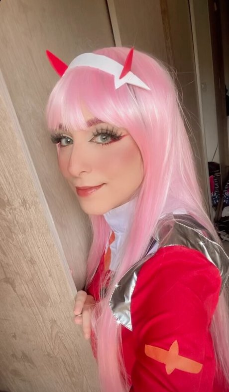 Faelinyfae エロティック女優 写真