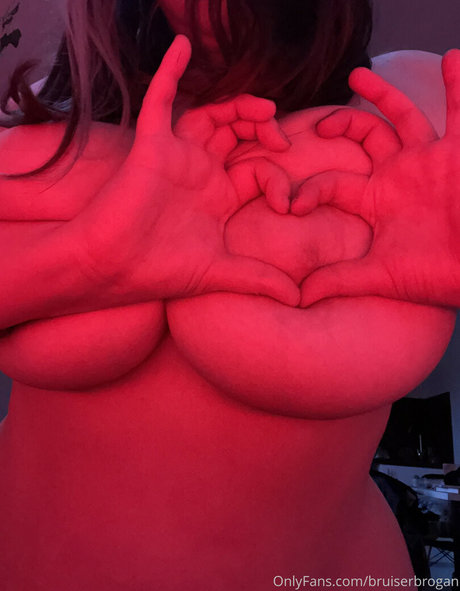 Bruiserbrogan エロティックなスター 写真