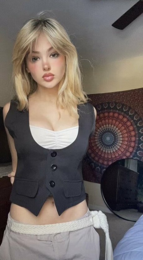 熟女オーガズムオンリーファンズ 無料アダルト 写真