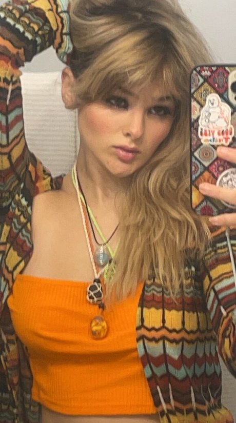 Ember Vail エロティックなモデル ギャラリー