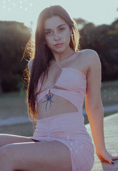 Sasha Schmunck ポルノモデル 画像