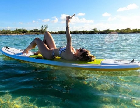 Thalita Nascimento アートモデル 写真