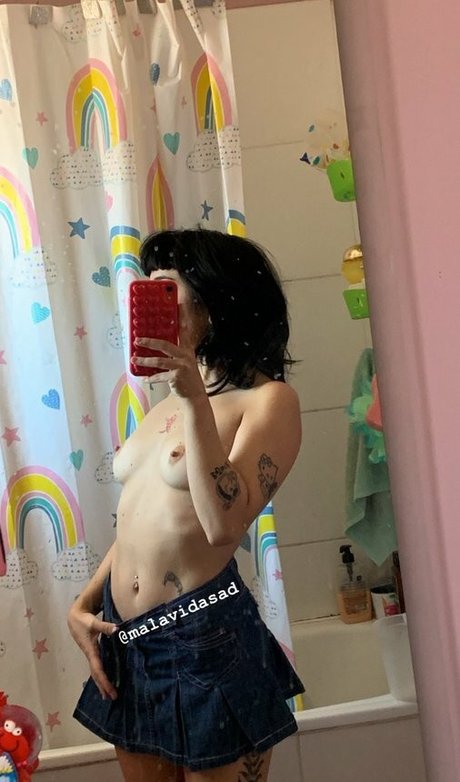 Malavidasad ポルノモデル 写真