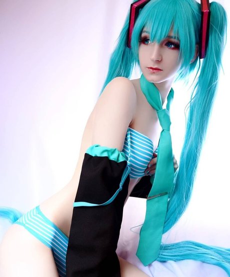 Holly White アダルトモデル ギャラリー