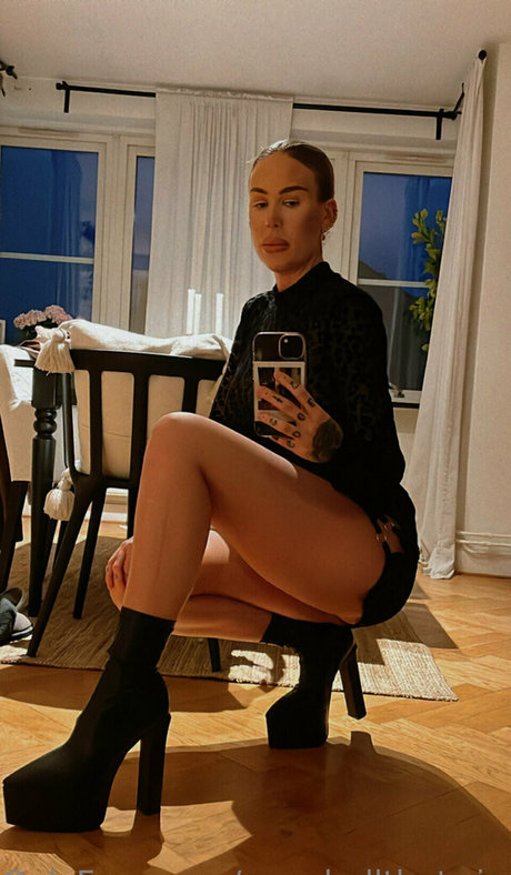 TheSwedishTwins 無料のスター 画像