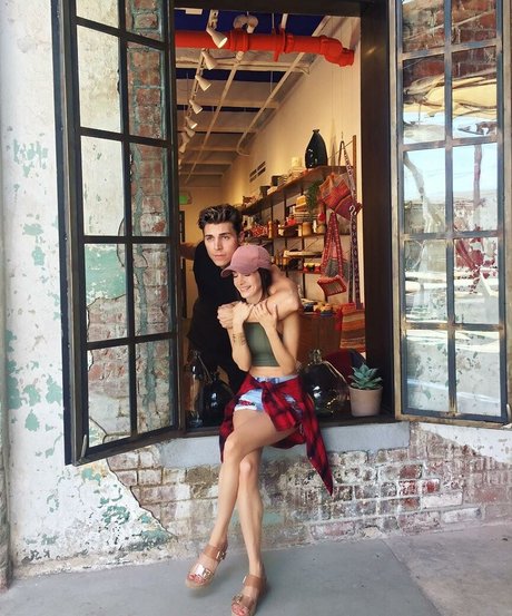 Ksenia Solo 高品質スター 写真