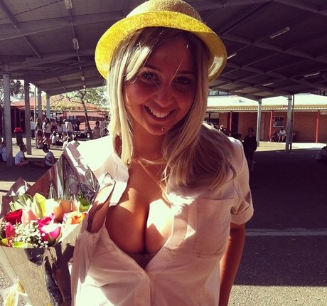 戦利品オンリーファンズ ホットセックス 画像