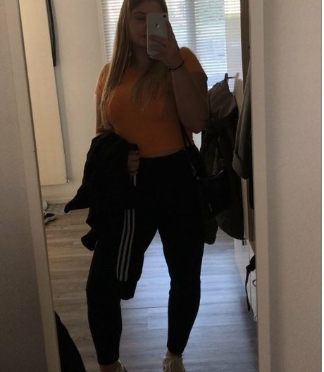 Aline Zwahlen 無料のスター 写真