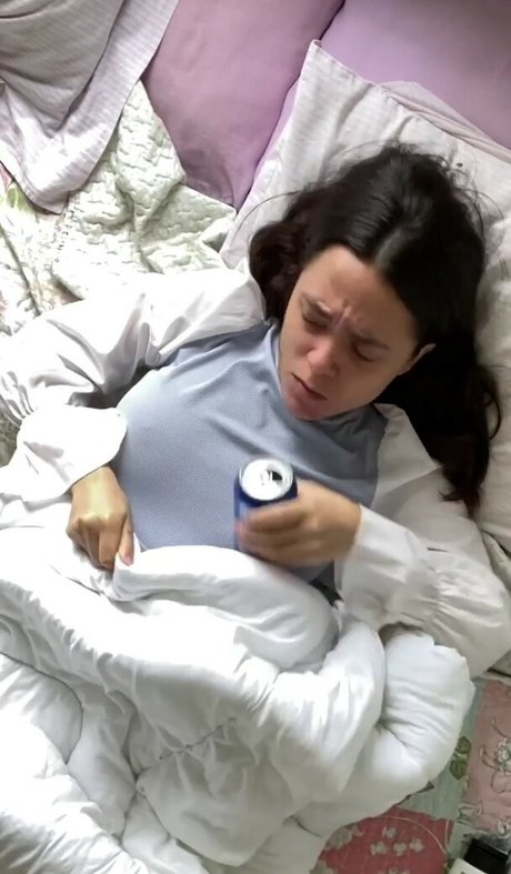 Jade Mascarenhas 裸のスター アーカイブ