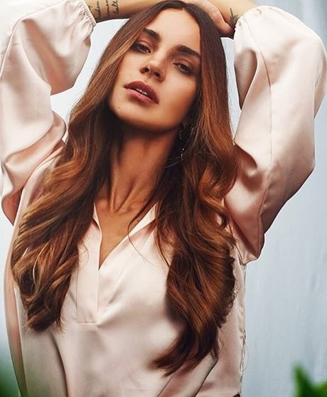 Ekaterina Klein ポルノスター アート 写真