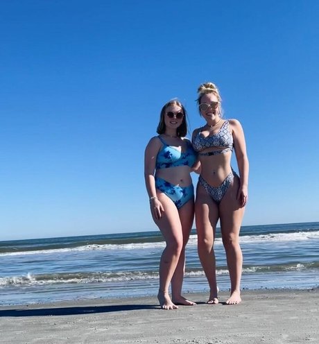 足 熟女 オンリーファンズ 無料セクシー 写真