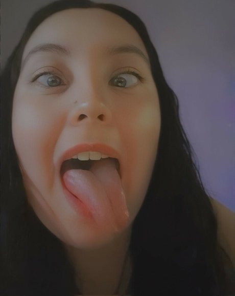 cumslut val セクシーモデル 写真