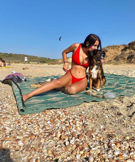 Sara Avni ヌードモデル 写真