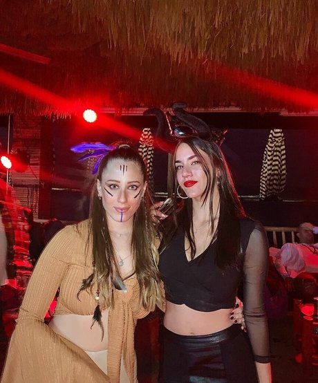 Sara Avni 素敵なモデル ギャラリー