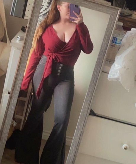 Lily Patrick 完璧なスター 写真