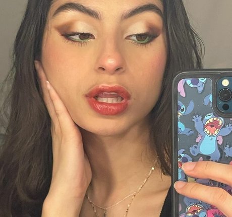 Antoenella 完璧なモデル 写真