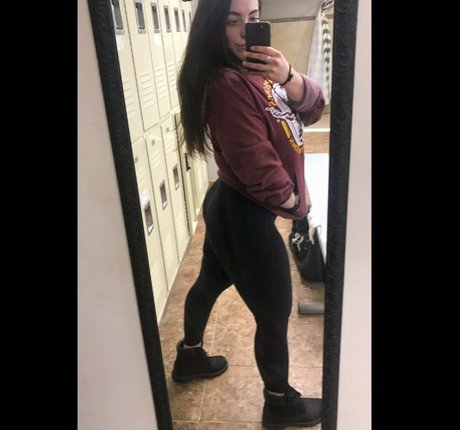 精子オンリーファン アート裸 画像