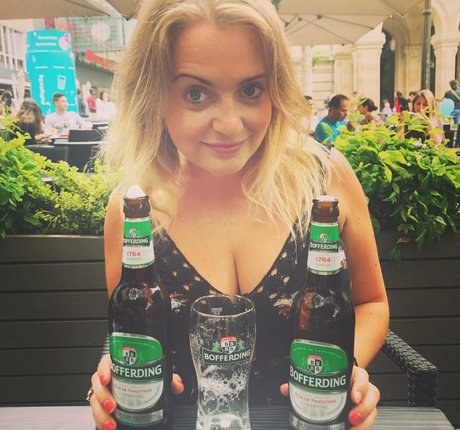 カウガール POV オンリーファンズ アートポルノ ギャラリー