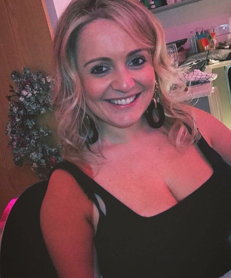 Kirsty Eccleston 高品質モデル 写真