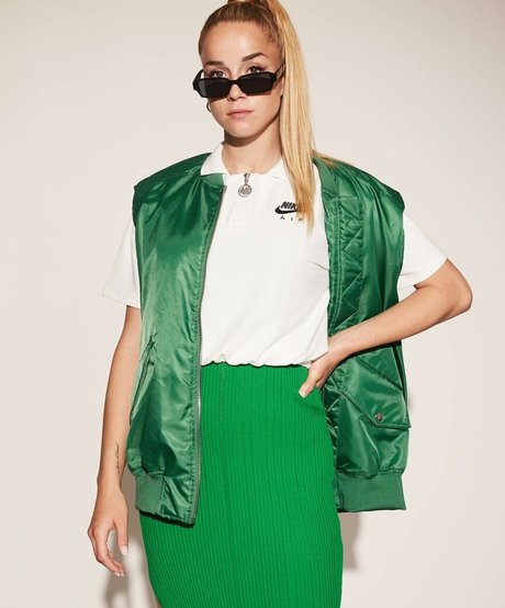 Giulia Gwinn アート女優 写真