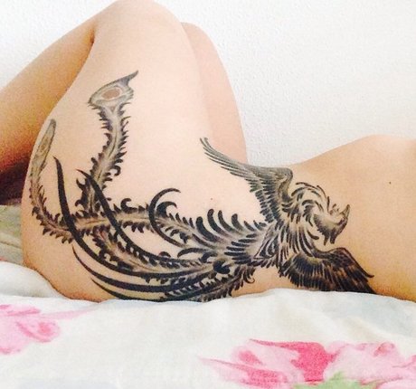 Carina Rosa 独占モデル 写真