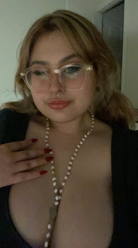 Digitalchicana ポルノモデル ギャラリー