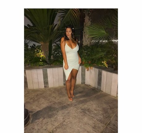 黒人女性のオンリーファンズ 無料裸 画像