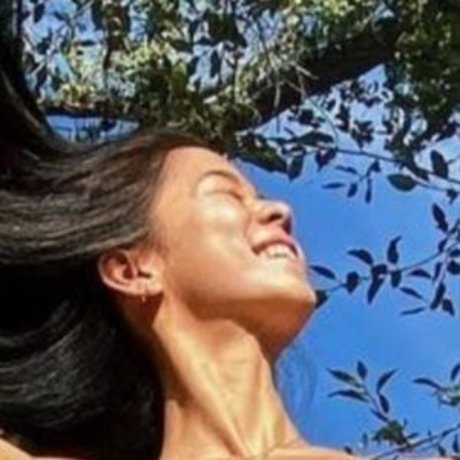 Leah Lewis プロフィール写真