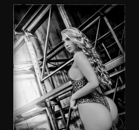 yarinchen0402 スター ヌード 画像