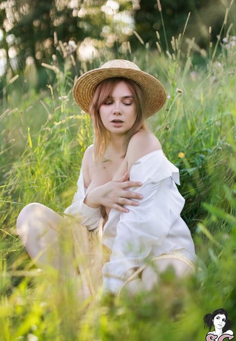 Tihomirova Natali 裸のポルノスター 写真