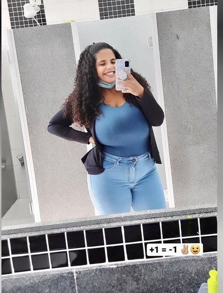 レギンス 尻 オンリーファンズ パーフェクト 画像