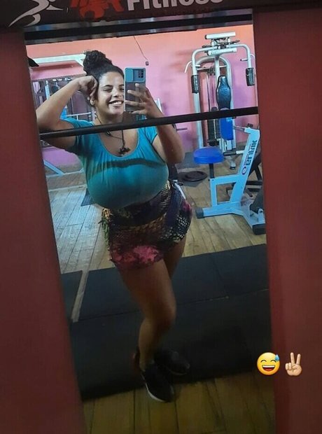 Mayla Coimbra エロティックモデル 画像