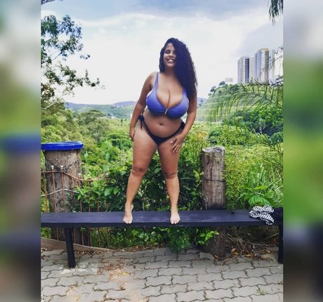 毛深いアジア人オンリーファンズ 裸 ギャラリー