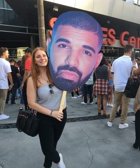 金髪の顔射オンリーファンズ 無料ヌード アーカイブ