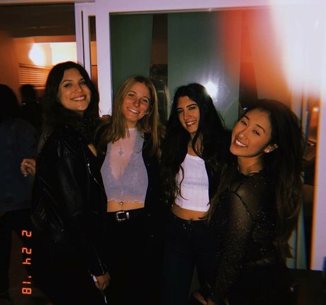 フェイシャルオンリーファンズ ホットセックス 写真