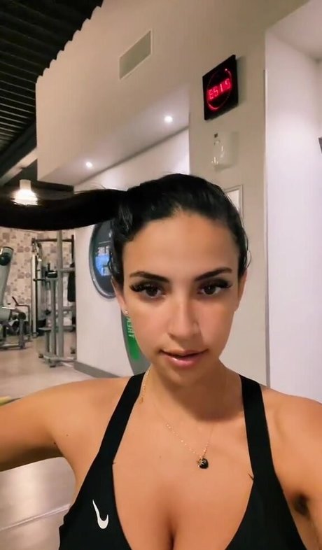 Chirine Sabaiti アダルトモデル 画像