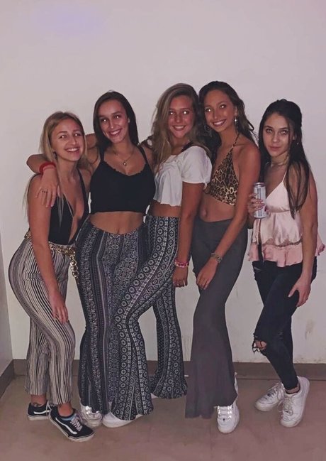 義母オンリーファンズ 無料ポルノ 画像