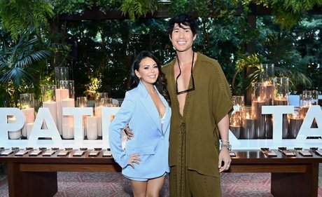 黒檀の指入れオンリーファンズ ホットセックス 画像