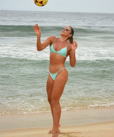 Natalia Guitler ポルノスター アダルト 写真