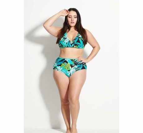 Yasmine MInovski ポルノスター 画像