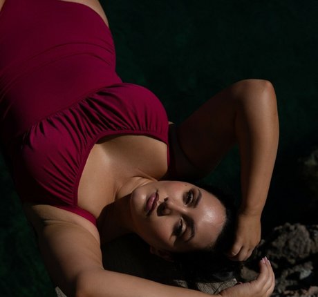 Yasmine MInovski ポルノスター 素敵 写真