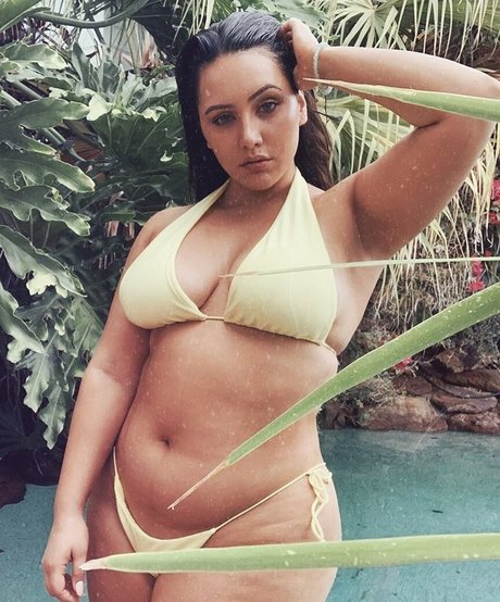 2人のオンリーファンズ ポルノグラフィック ギャラリー