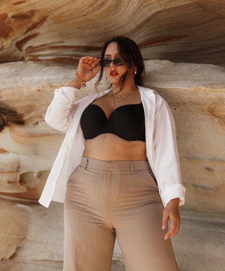 Yasmine MInovski プロフィール写真