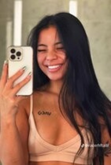 Quem e Essa Mina セクシーなスター 画像