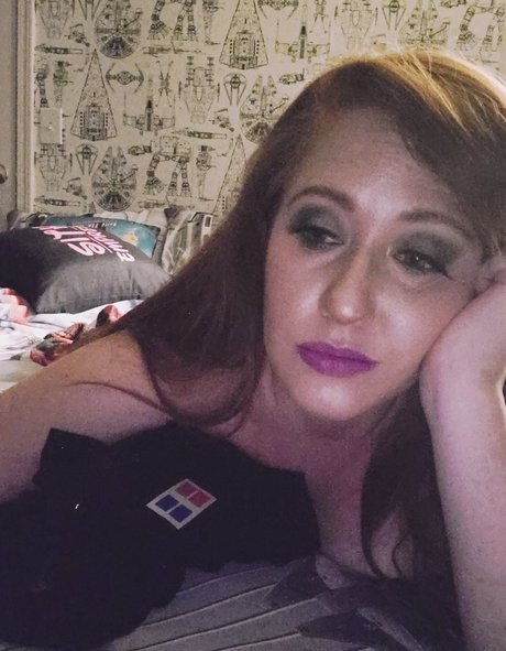 レズビアンマッサージオンリーファンズ セクシーxxx 写真