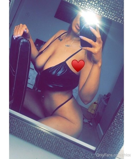 大きなプッシー唇オンリーファンズ 素敵 写真