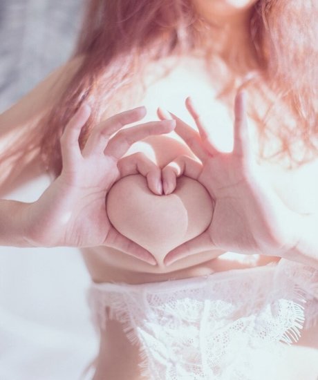 アウトドア 熟女 オンリーファンズ セクシー裸 写真